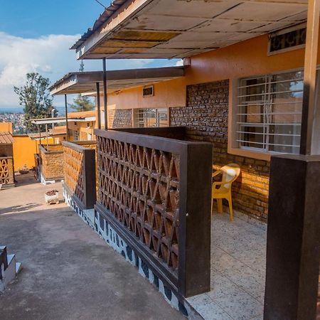 Auberge La Caverne Kigali Ngoại thất bức ảnh