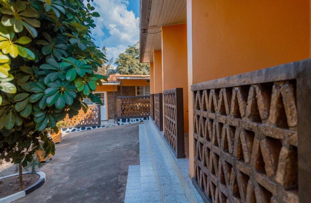 Auberge La Caverne Kigali Ngoại thất bức ảnh