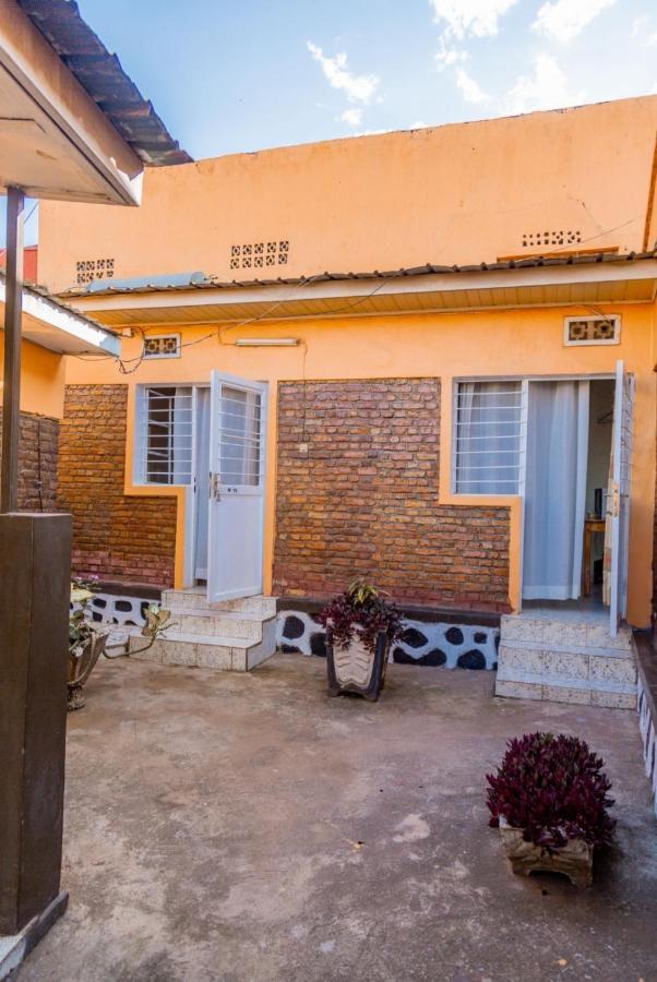 Auberge La Caverne Kigali Ngoại thất bức ảnh
