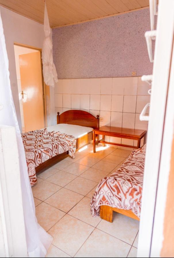 Auberge La Caverne Kigali Ngoại thất bức ảnh